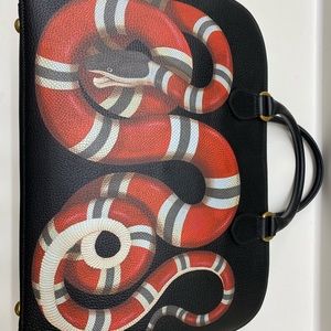 GUCCI DUFFLE BAG
